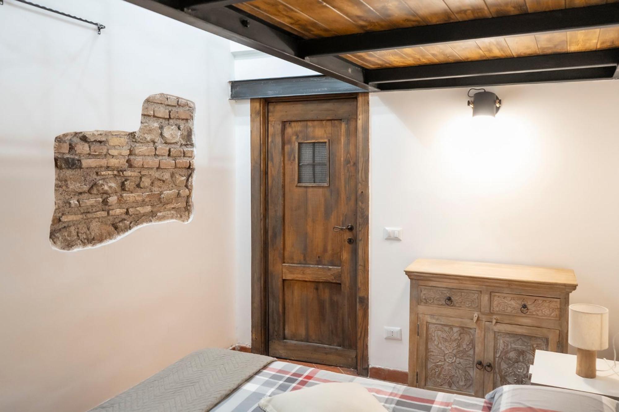 Home Domus Capocci - Rione Monti Roma Exterior foto